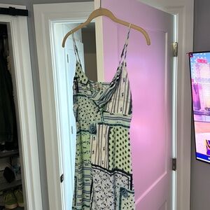 Loft cute summer dress (practically new)